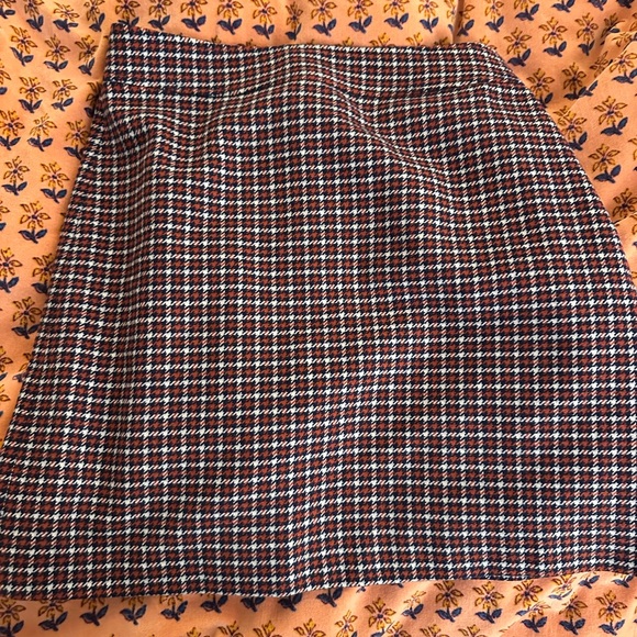 Plaid wool Jcrew mini skirt - Picture 3 of 7
